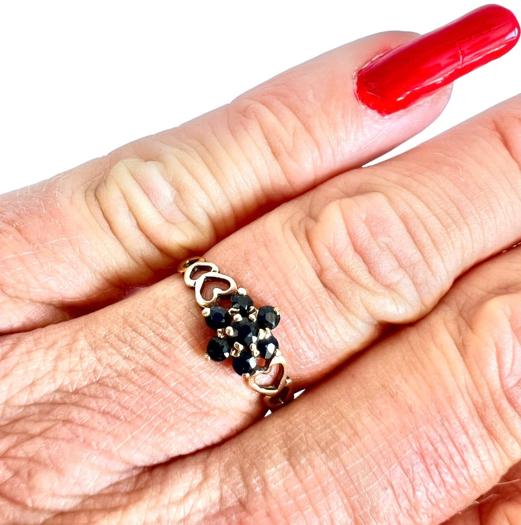 Vintage 9ct Gold Sapphire Flower Cluster Ring - Heart Shoulders - Size O