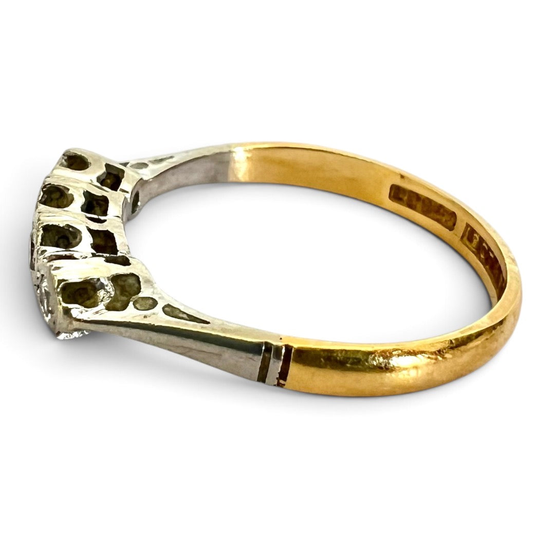 Vintage 18ct Gold Platinum Four Diamond Ring Stamped 18CT & PT Size N