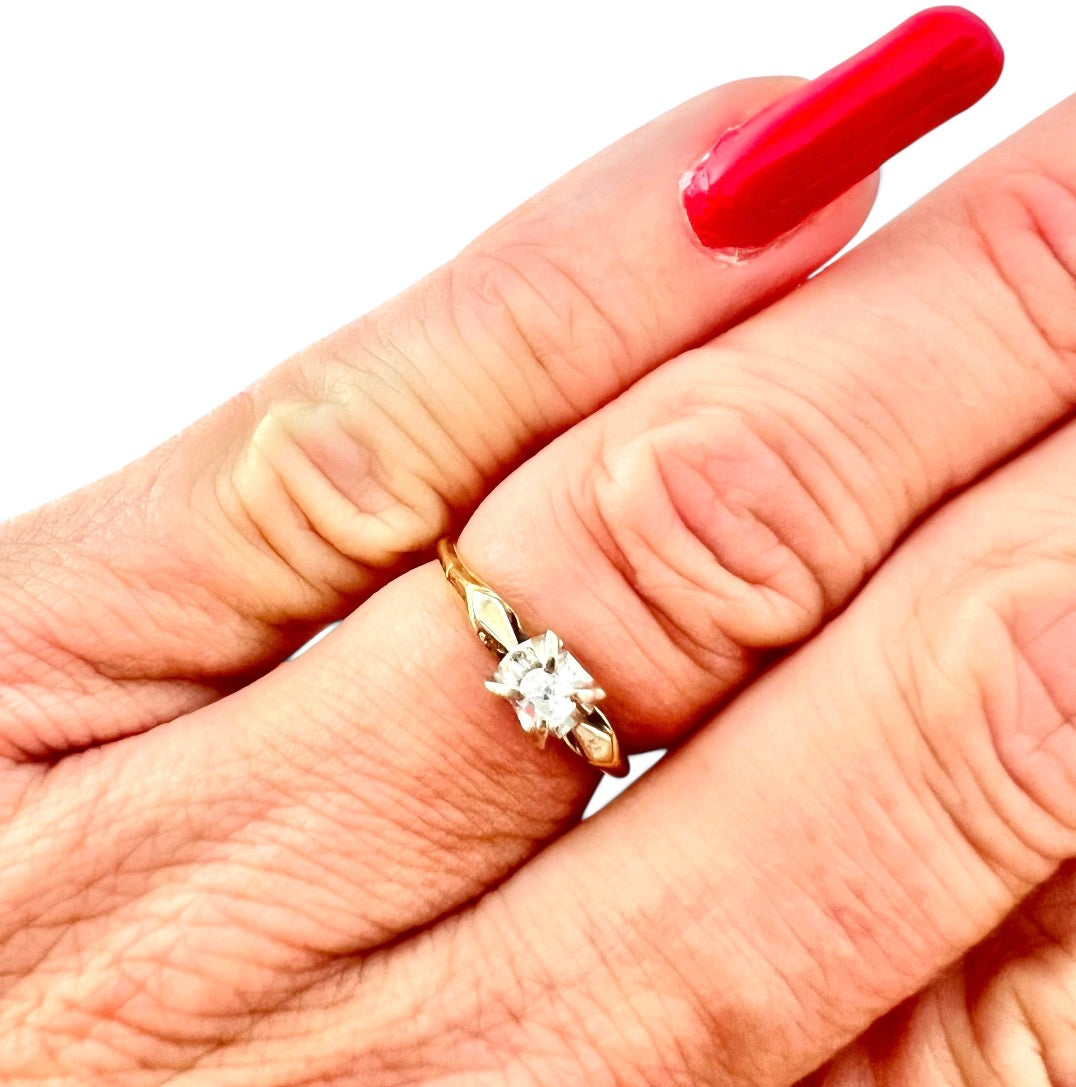 Vintage 18ct Yellow & White Gold Diamond Solitaire Ring 18CT Size K½