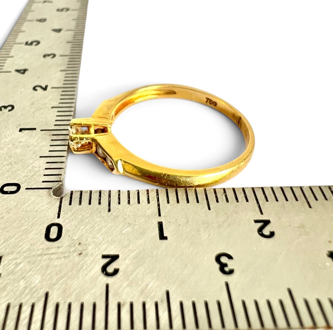 Vintage 18ct Gold Diamond Solitaire Ring 0.27ct Channel Shoulders Size M