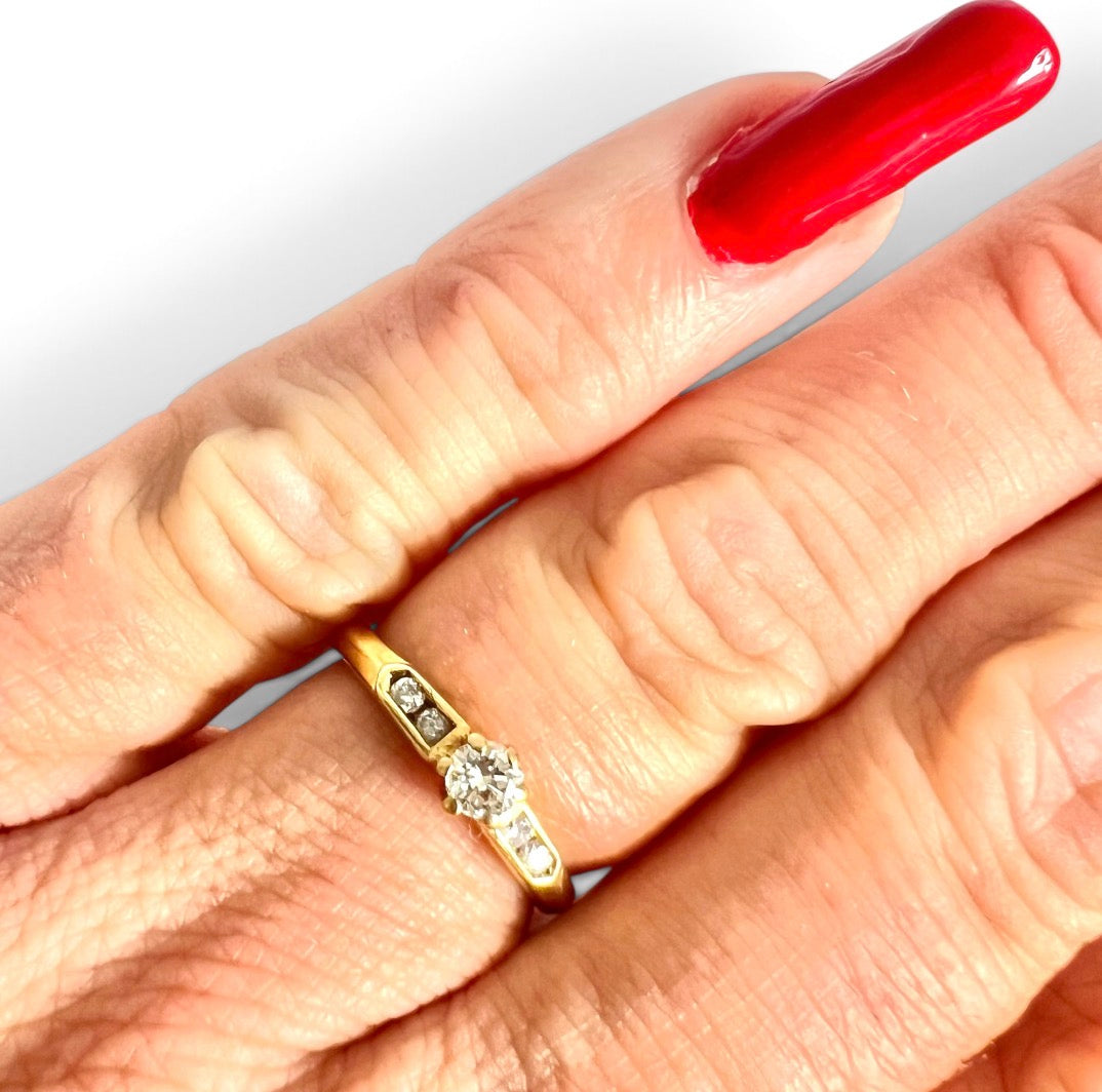 Vintage 18ct Gold Diamond Solitaire Ring 0.27ct Channel Shoulders Size M