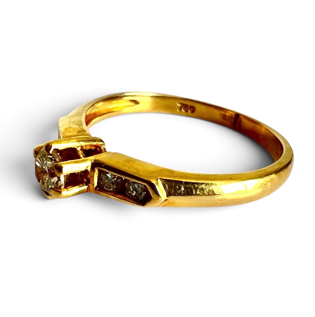 Vintage 18ct Gold Diamond Solitaire Ring 0.27ct Channel Shoulders Size M
