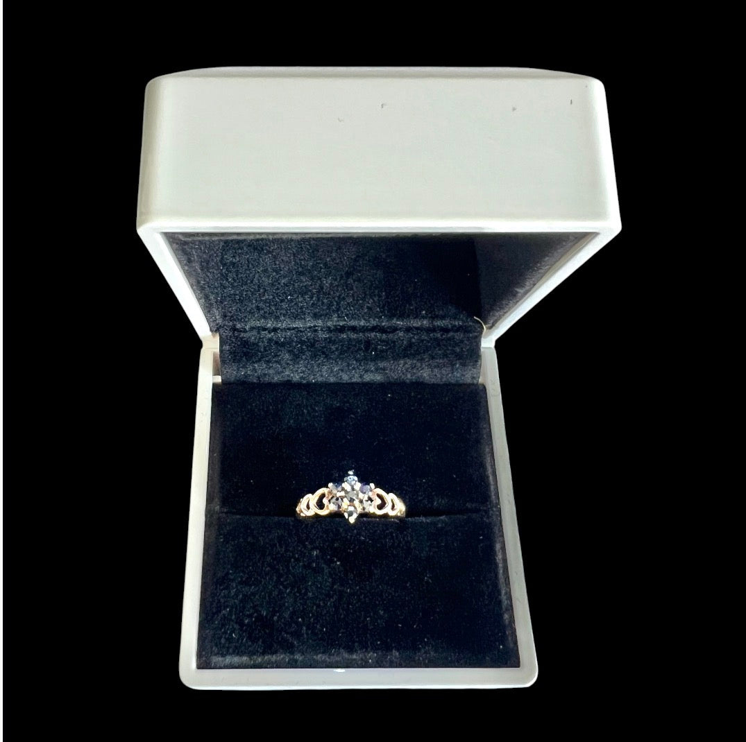 Vintage 9ct Gold Sapphire Flower Cluster Ring - Heart Shoulders - Size O