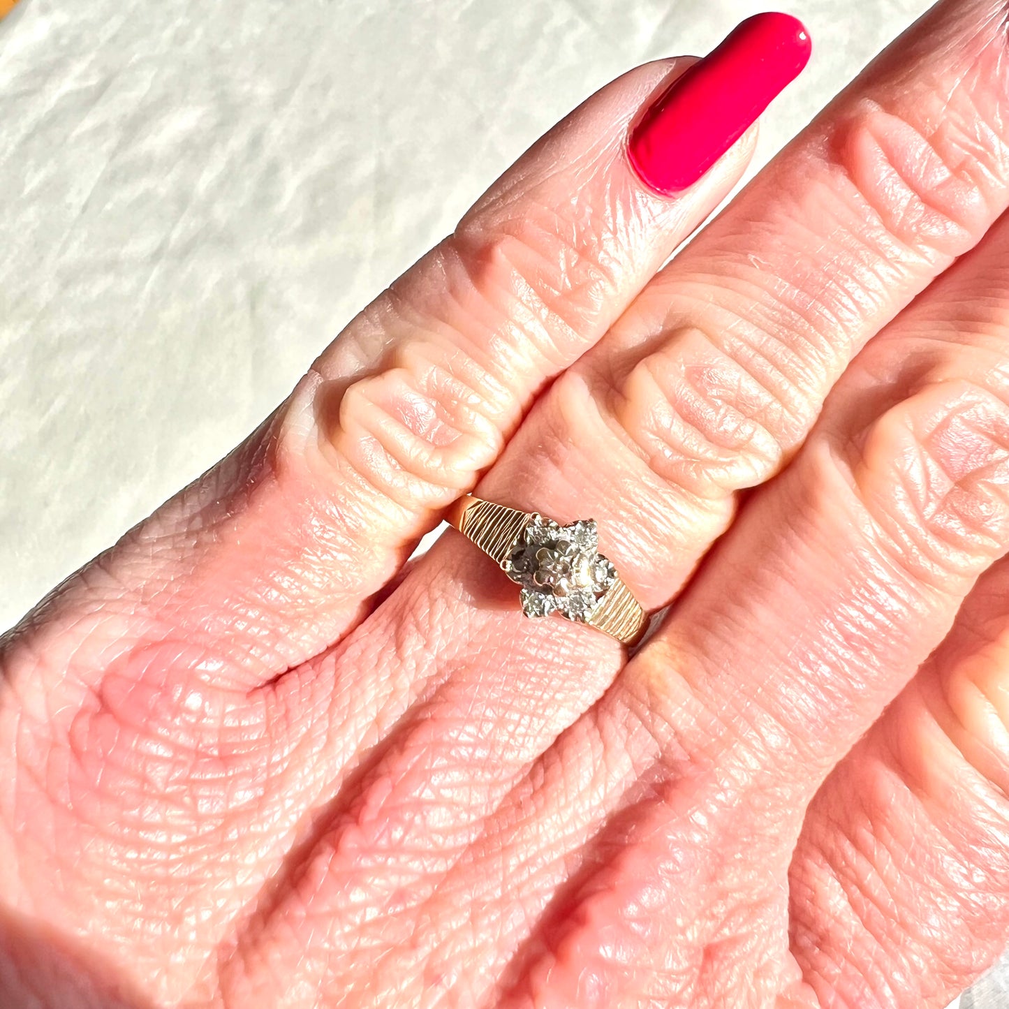 Diamond Flower Cluster Ring - Vintage - 9ct Gold Textured Shoulders - Size N 1/2
