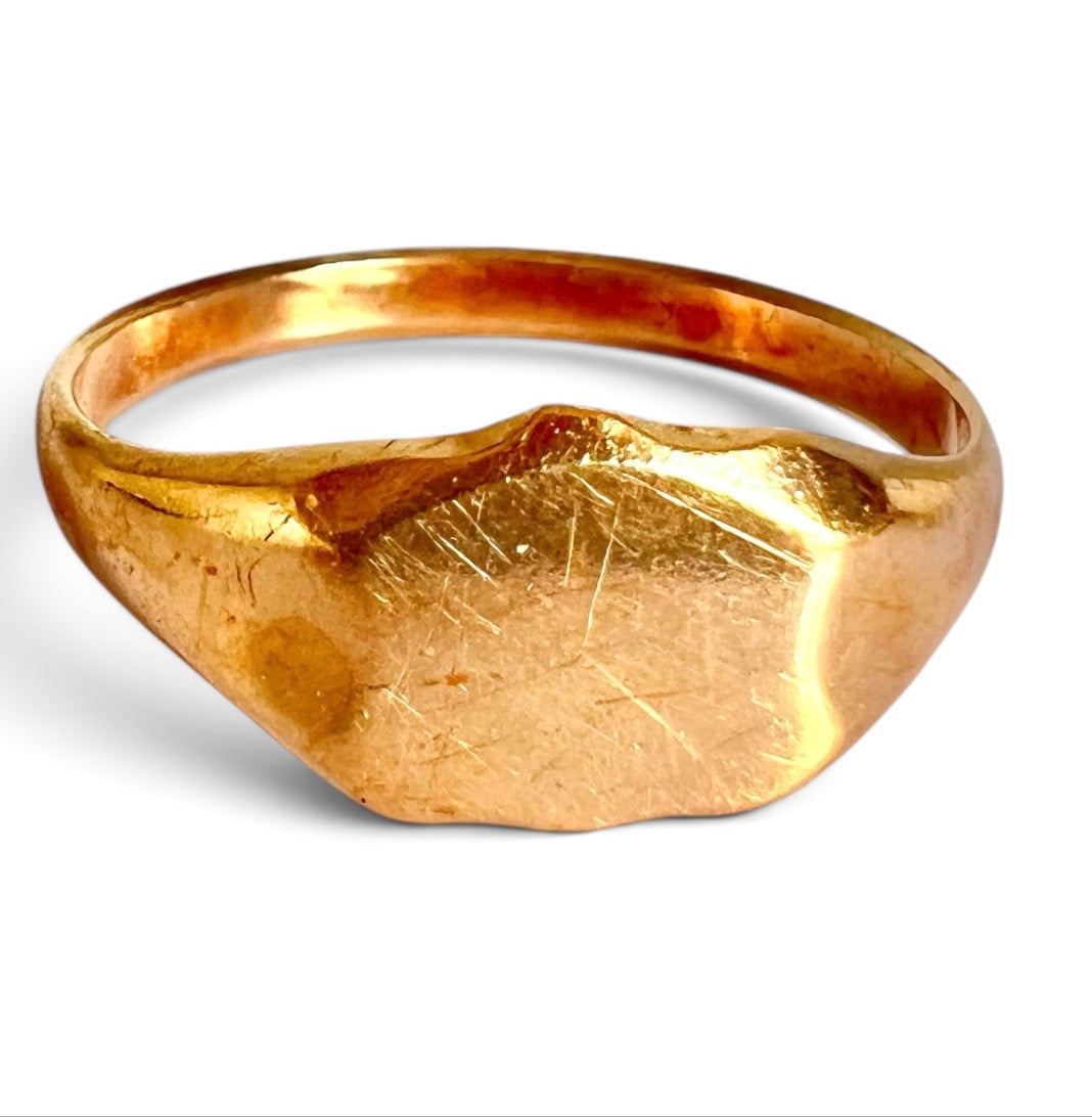 Vintage Yellow Gold Shield Signet Ring 3.04g Engravable Unisex Size S