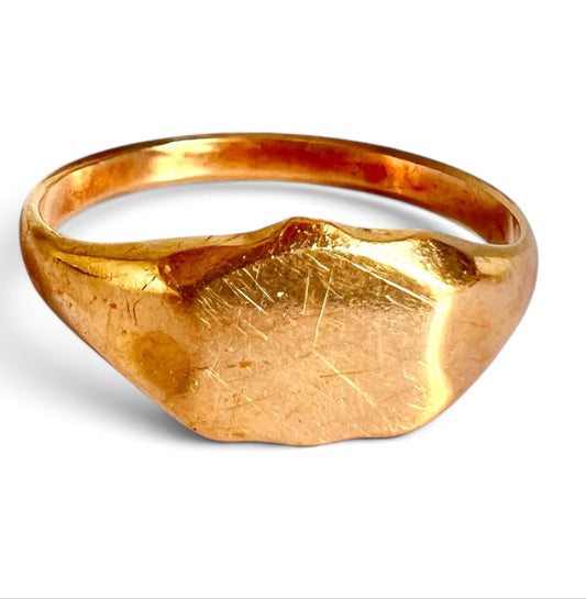 Vintage Yellow Gold Shield Signet Ring 3.04g Engravable Unisex Size S