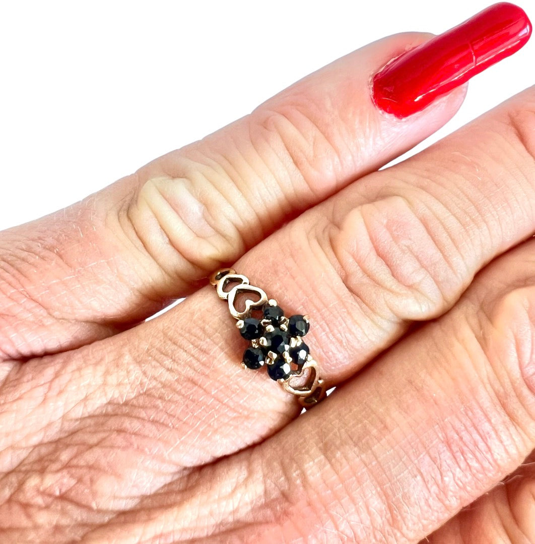 Vintage 9ct Gold Sapphire Flower Cluster Ring - Heart Shoulders - Size O