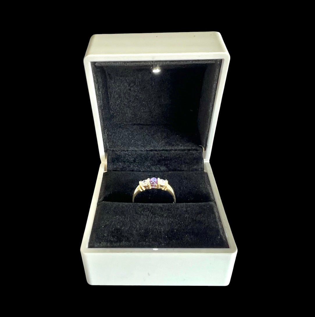 Vintage 9ct Gold Amethyst & Cubic Zirconia Three Stone Ring Size O 1/2